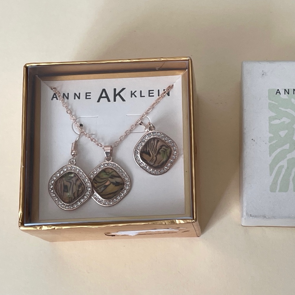 Anne Klein AK rhinestone  abalone shell, resin rose gold tone earrings  pendant
